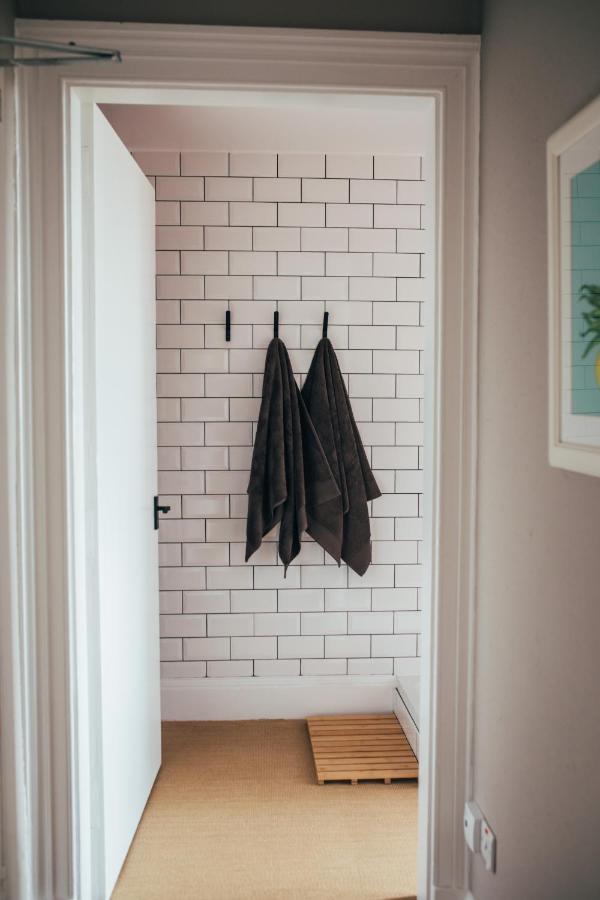 The Main Street Burrow - Your Perfect Hideaway St Boswells 外观 照片